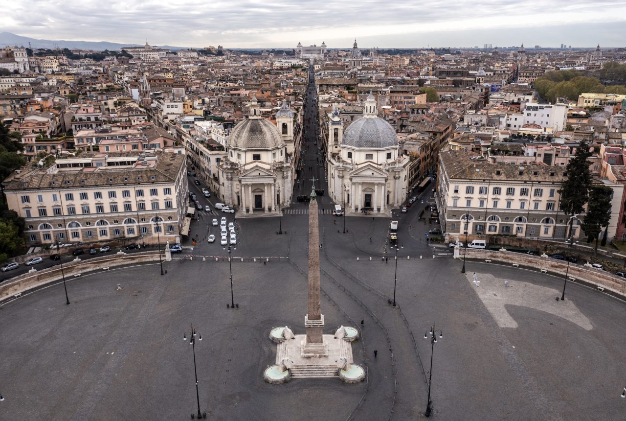 Piazza del Popolo a Roma vista dall alto