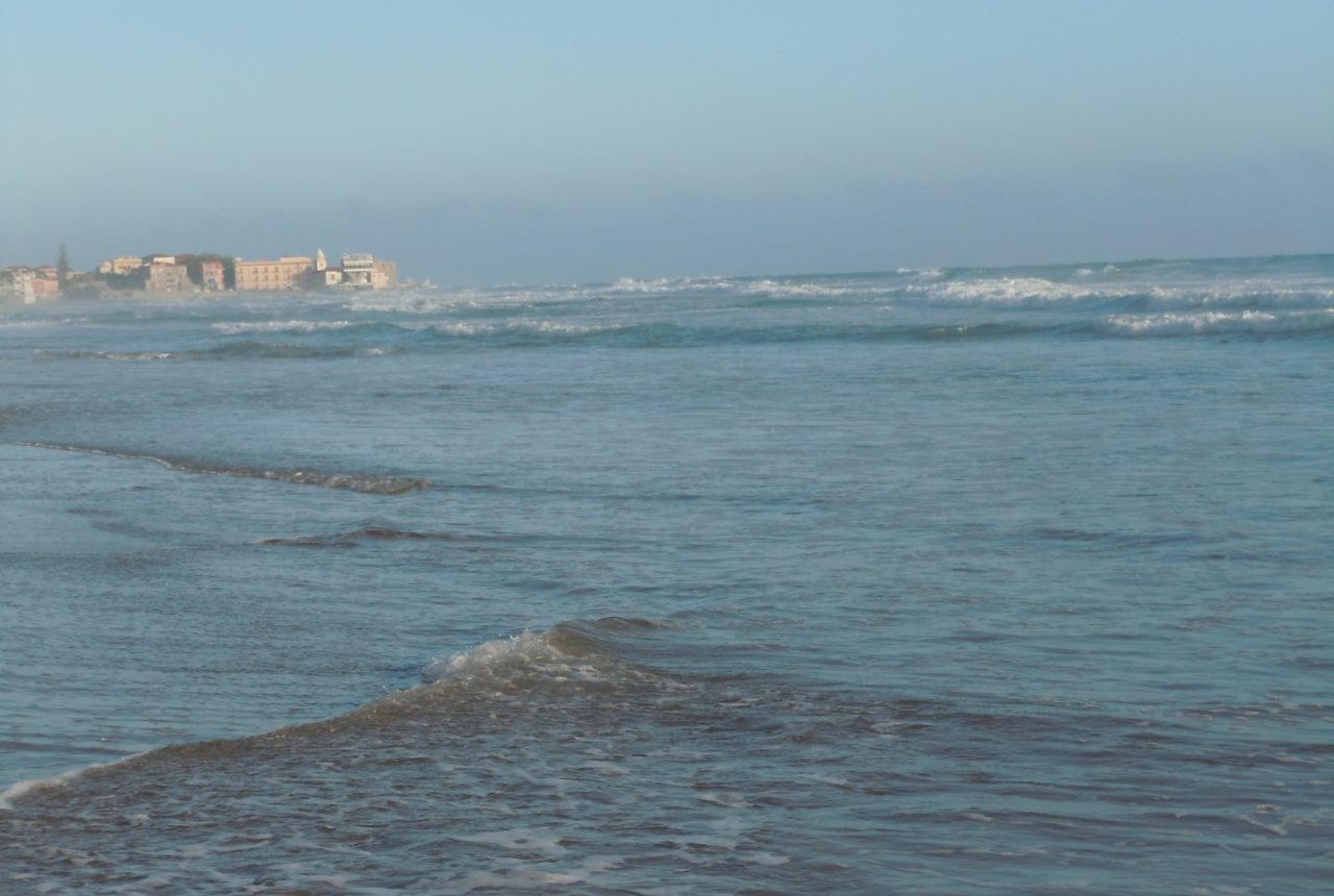 Acciaroli vista dalla spiaggia nel Cilento