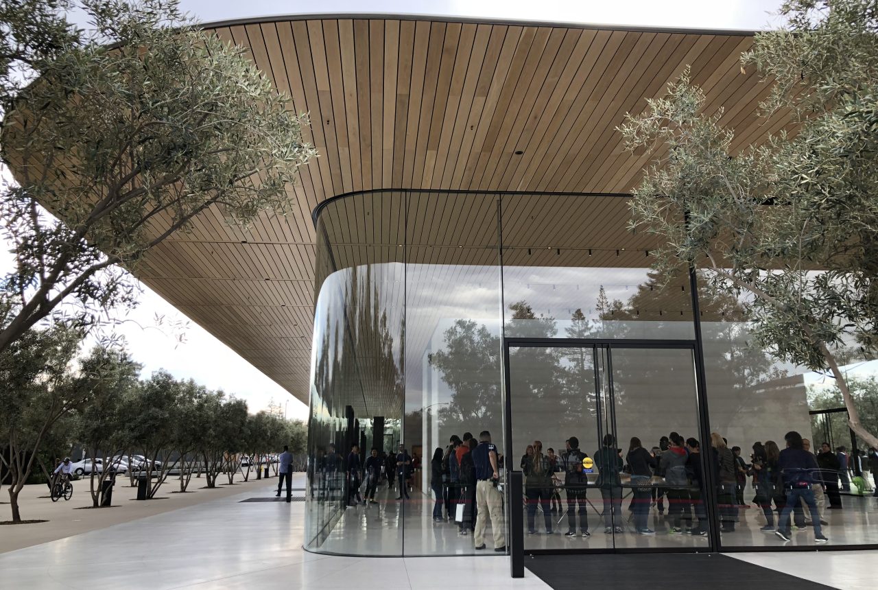 Apple Park Visitor Center a Cupertino