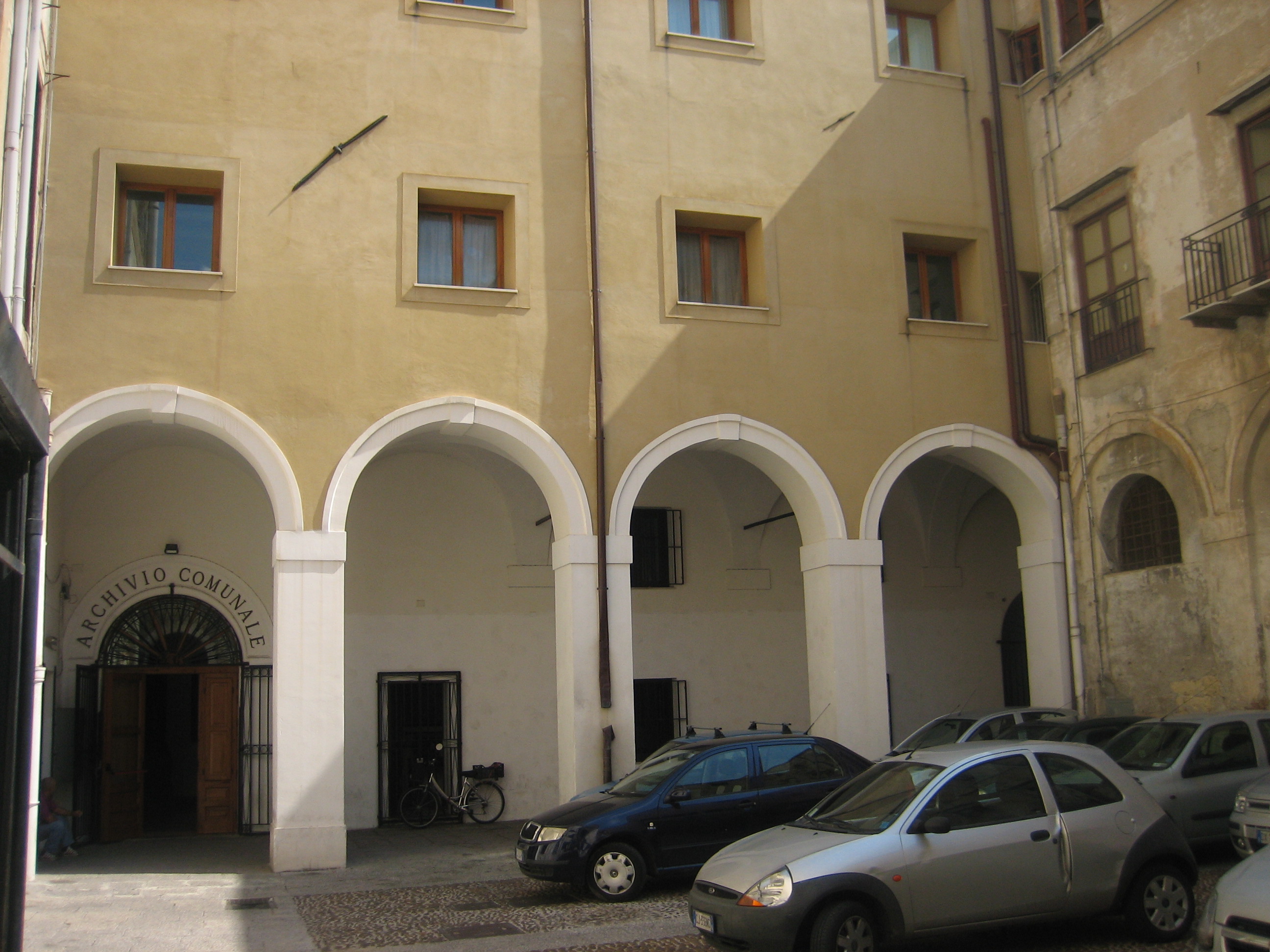 Atrio dell Archivio Storico Comunale di Palermo