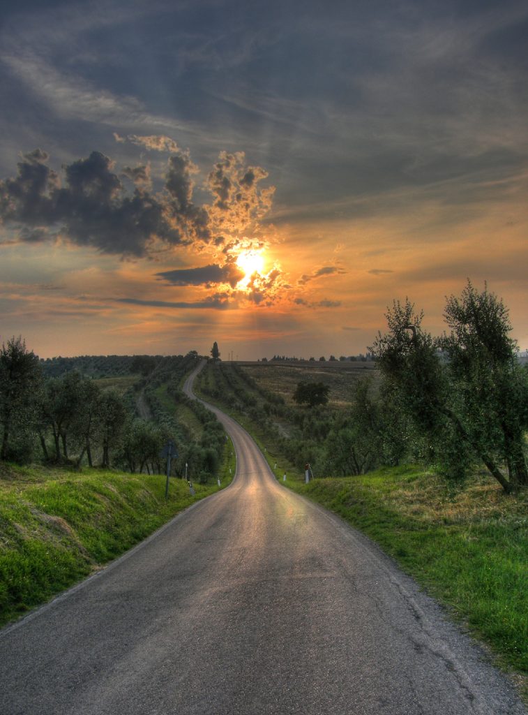 Tramonto sulle Crete Senesi vicino a Siena
