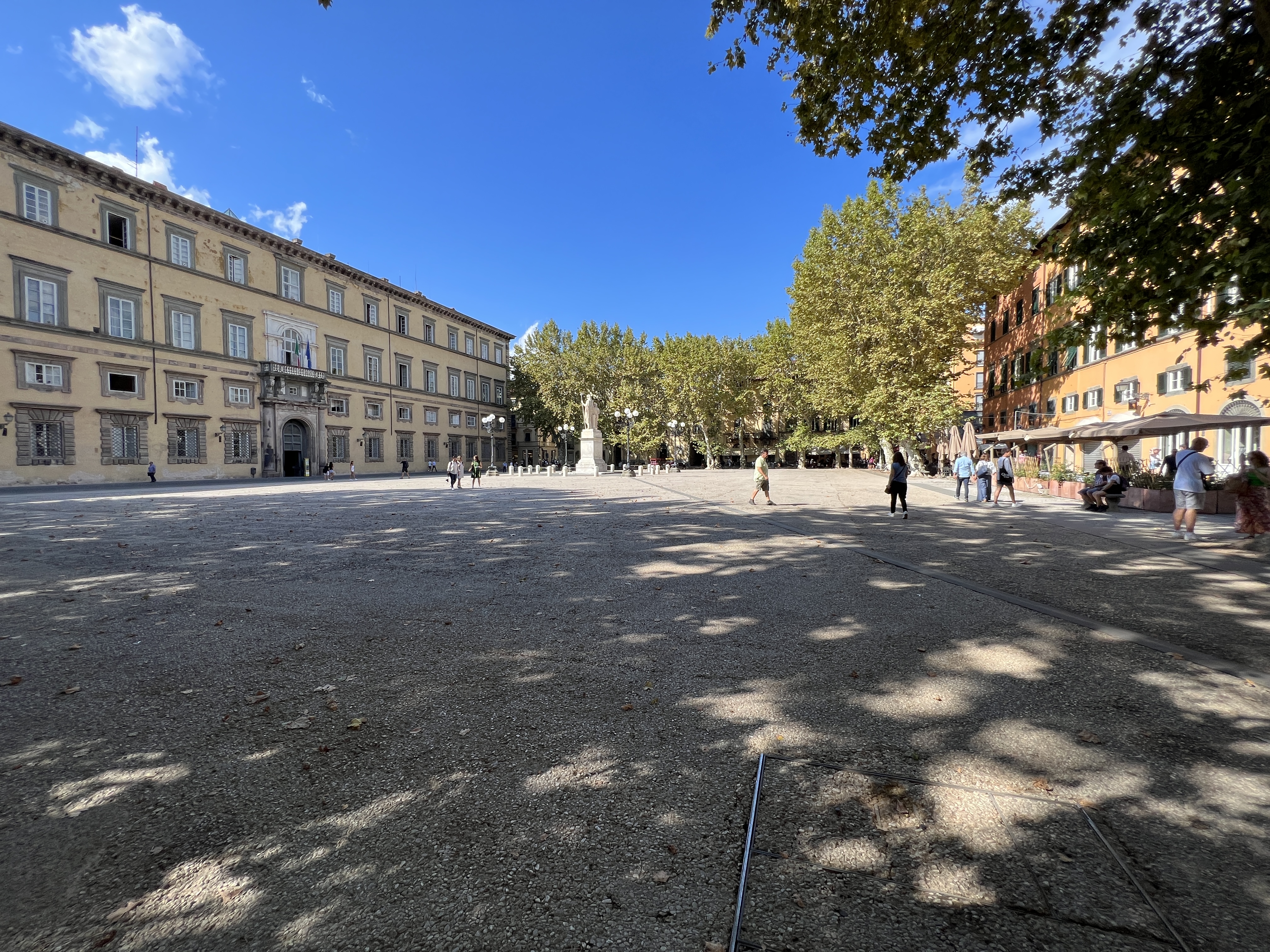 Piazza Napoleone a Lucca