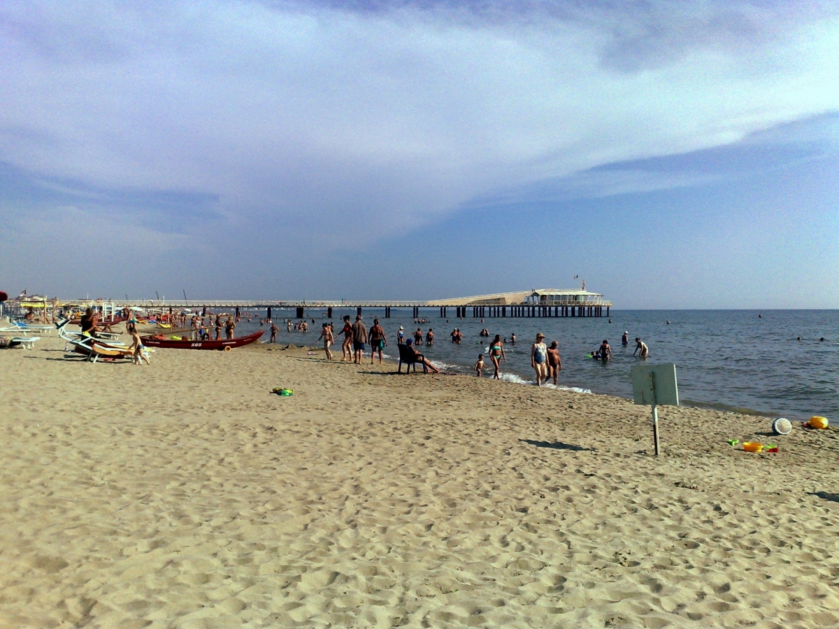 Pontile sulla spiaggia di Lido di Camaiore