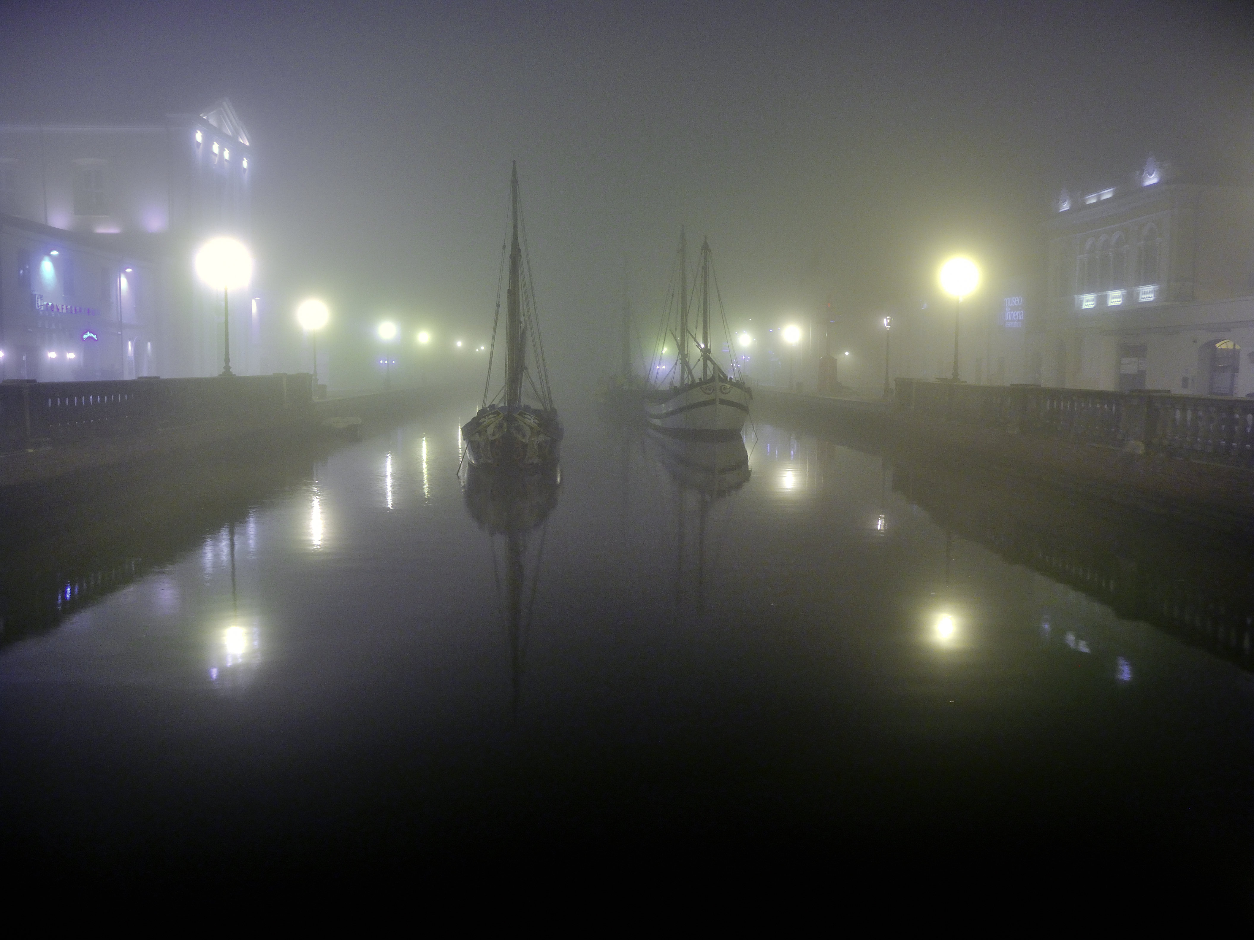 Porto Canale di Cesenatico di sera
