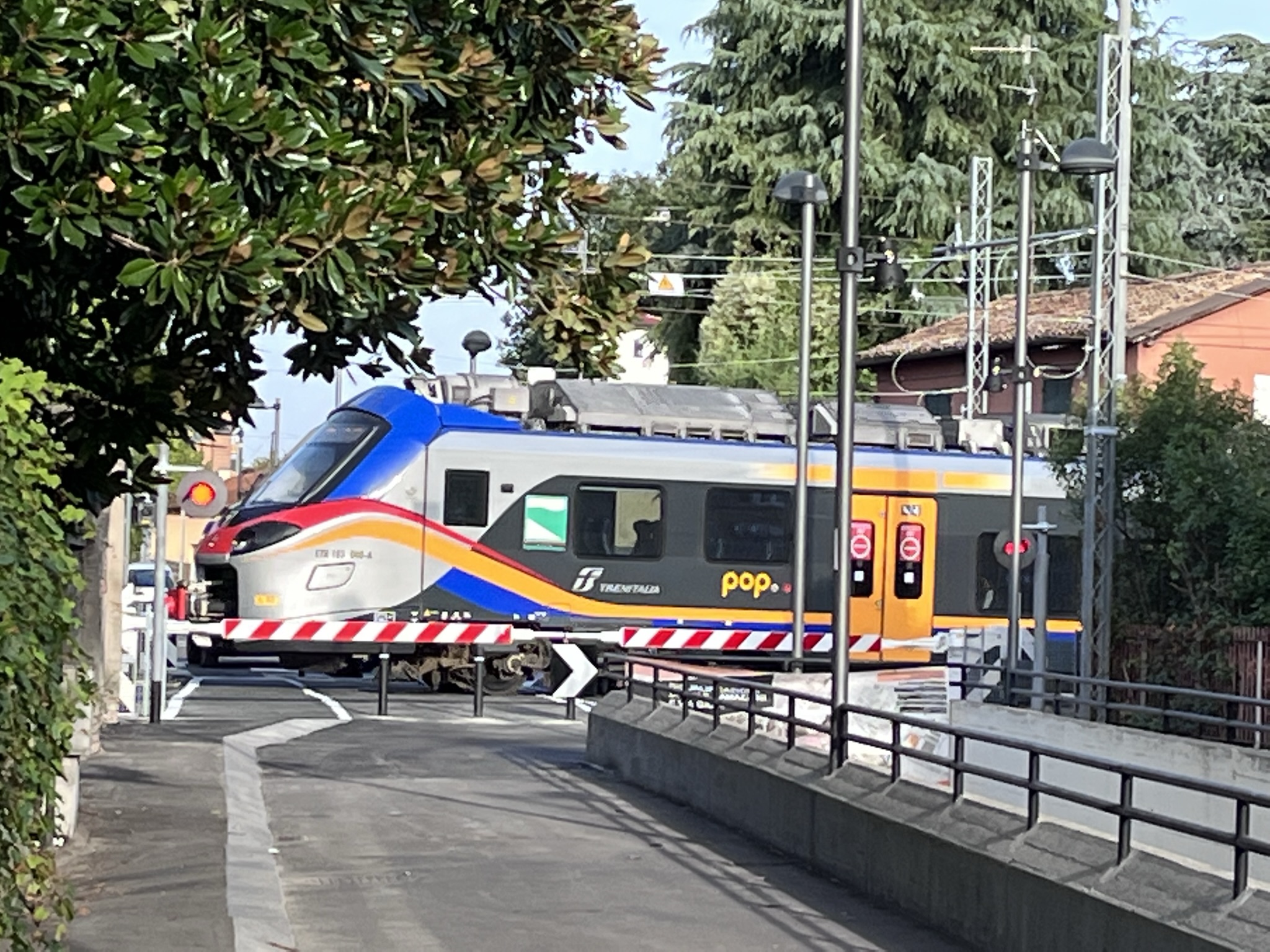 Treno regionale Trenitalia Tper a Reggio Emilia
