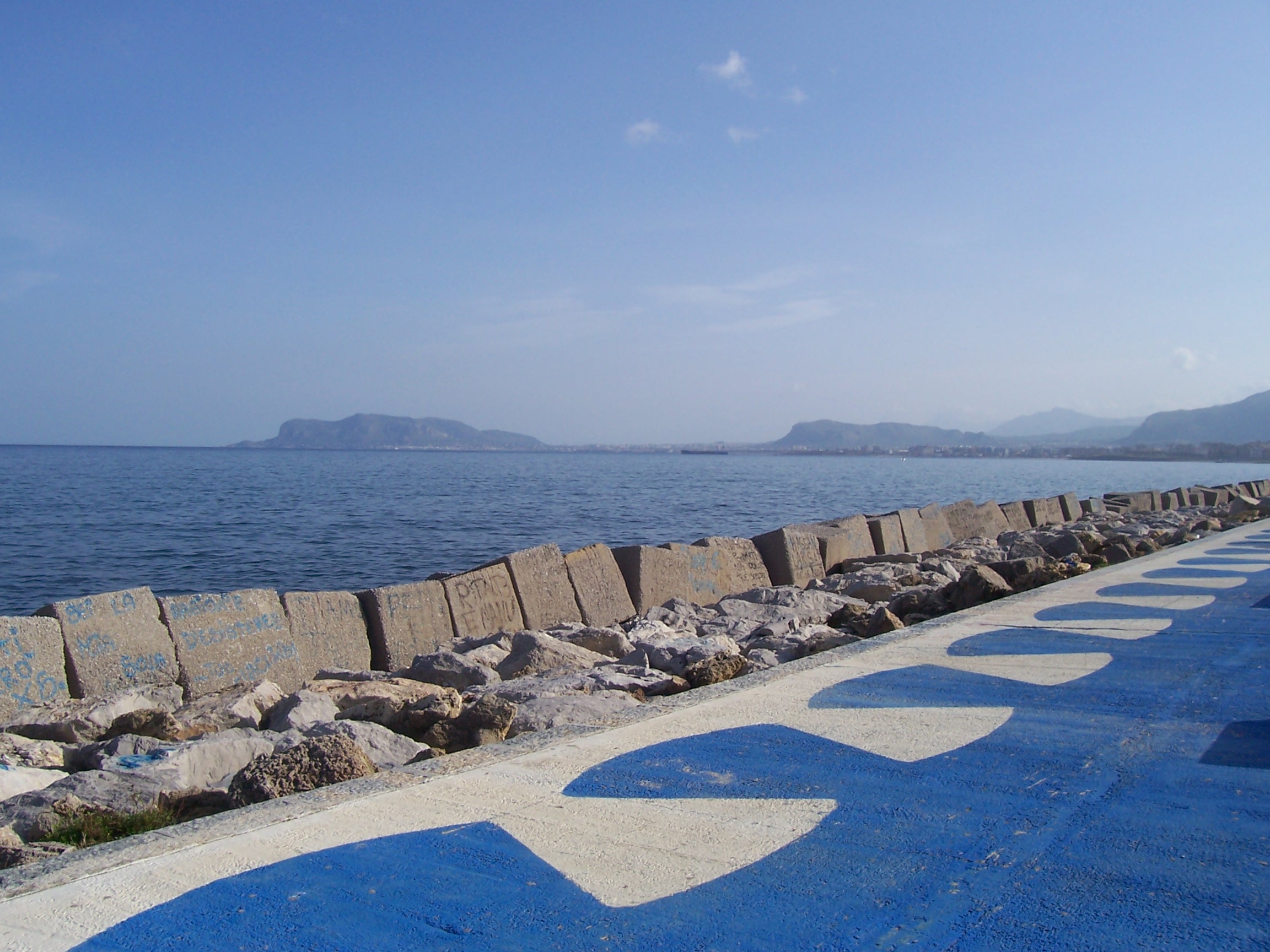 Vista del mare dal Foro Italico di Palermo