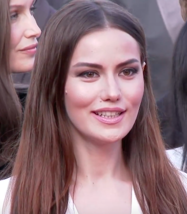 Fahriye Evcen al Festival di Cannes 2017