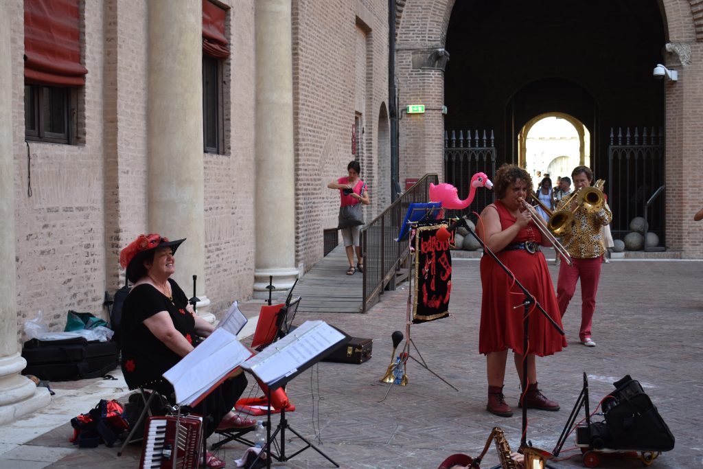Musicisti di strada al Buskers Festival di Ferrara