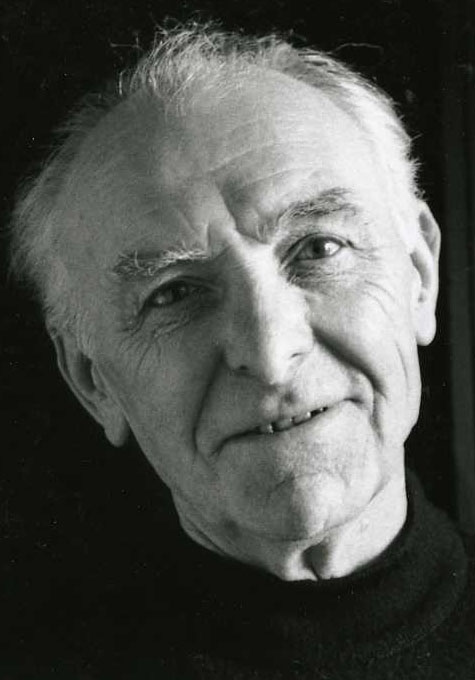 Robert Doisneau nel suo studio a Montrouge nel 1992