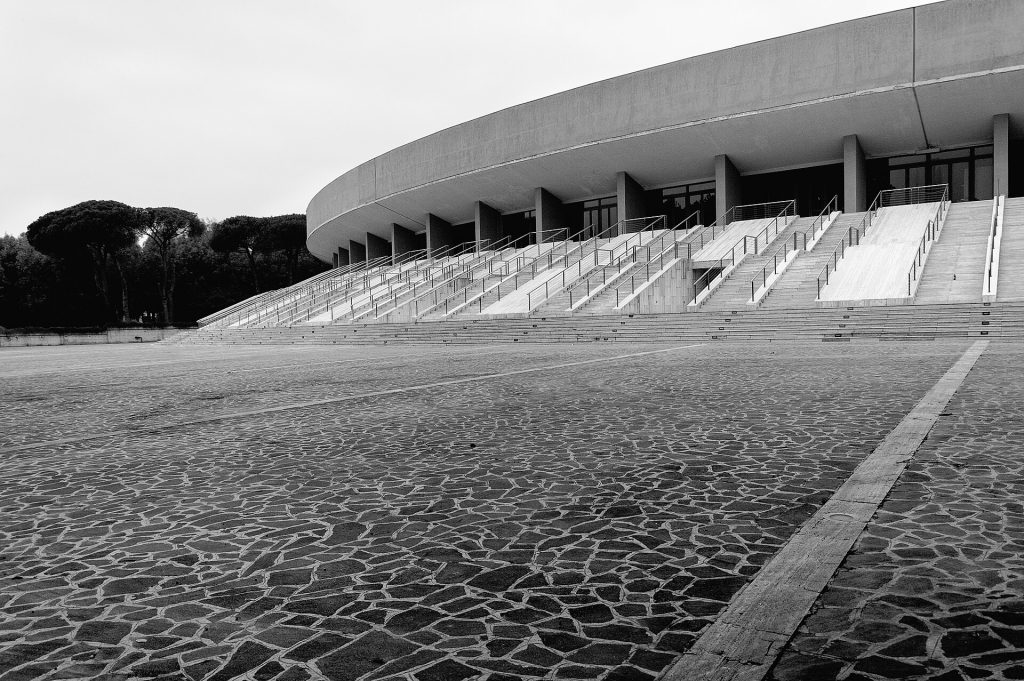 Esterno dell Arena Flegrea di Napoli