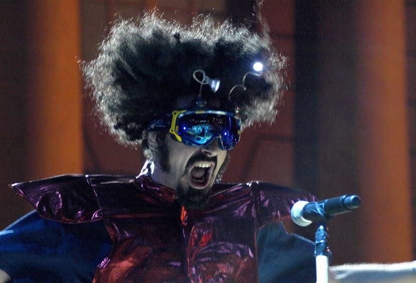 Caparezza dal vivo nel 2008