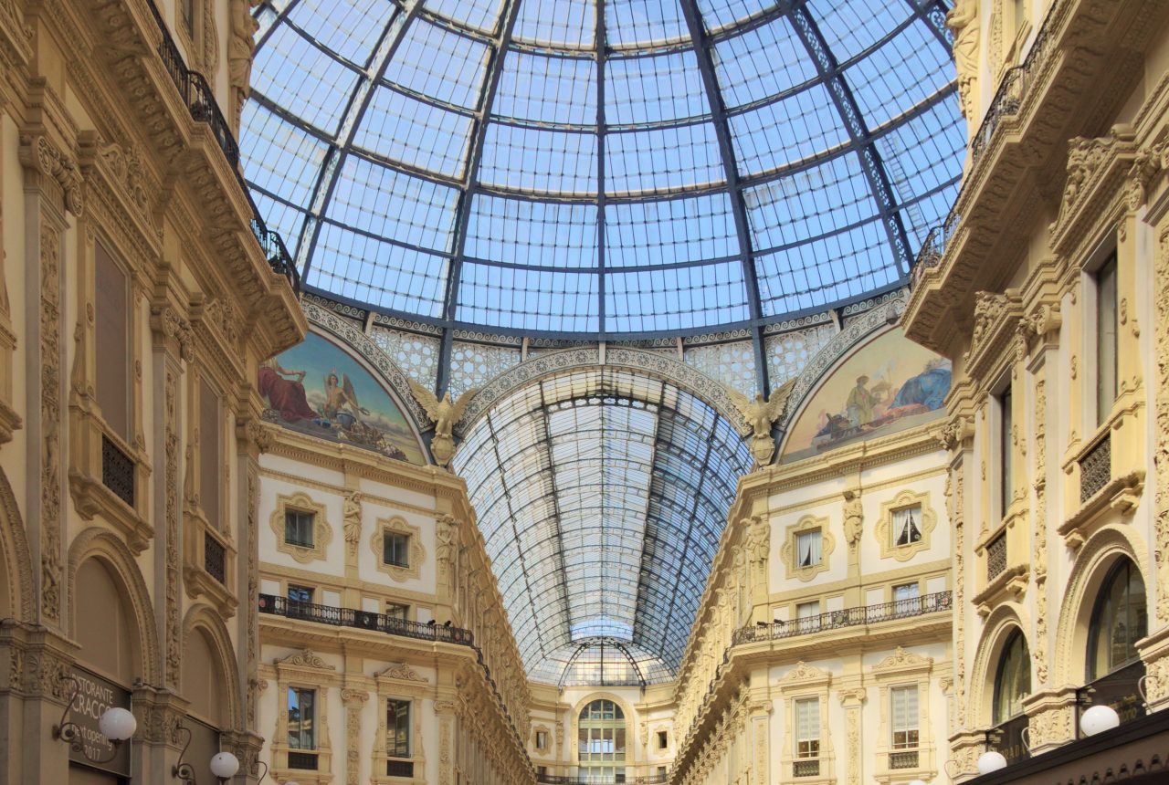 Interno della Galleria Vittorio Emanuele II a Milano