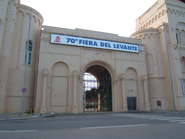 Ingresso della Fiera del Levante a Bari