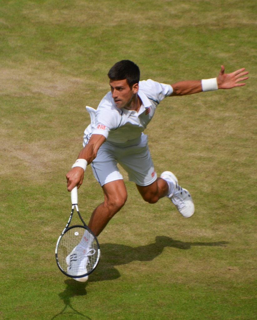 Novak Djokovic in campo a Wimbledon nel 2015