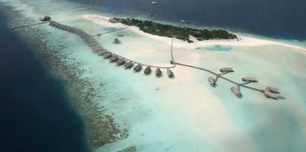 Atollo delle Maldive visto dall'alto