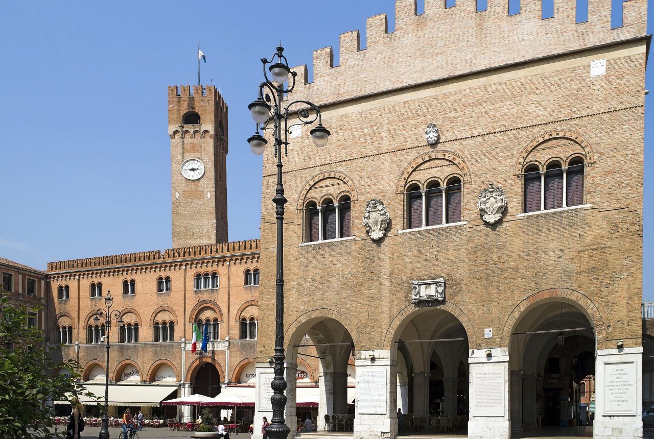 Piazza dei Signori e Palazzo dei Trecento a Treviso